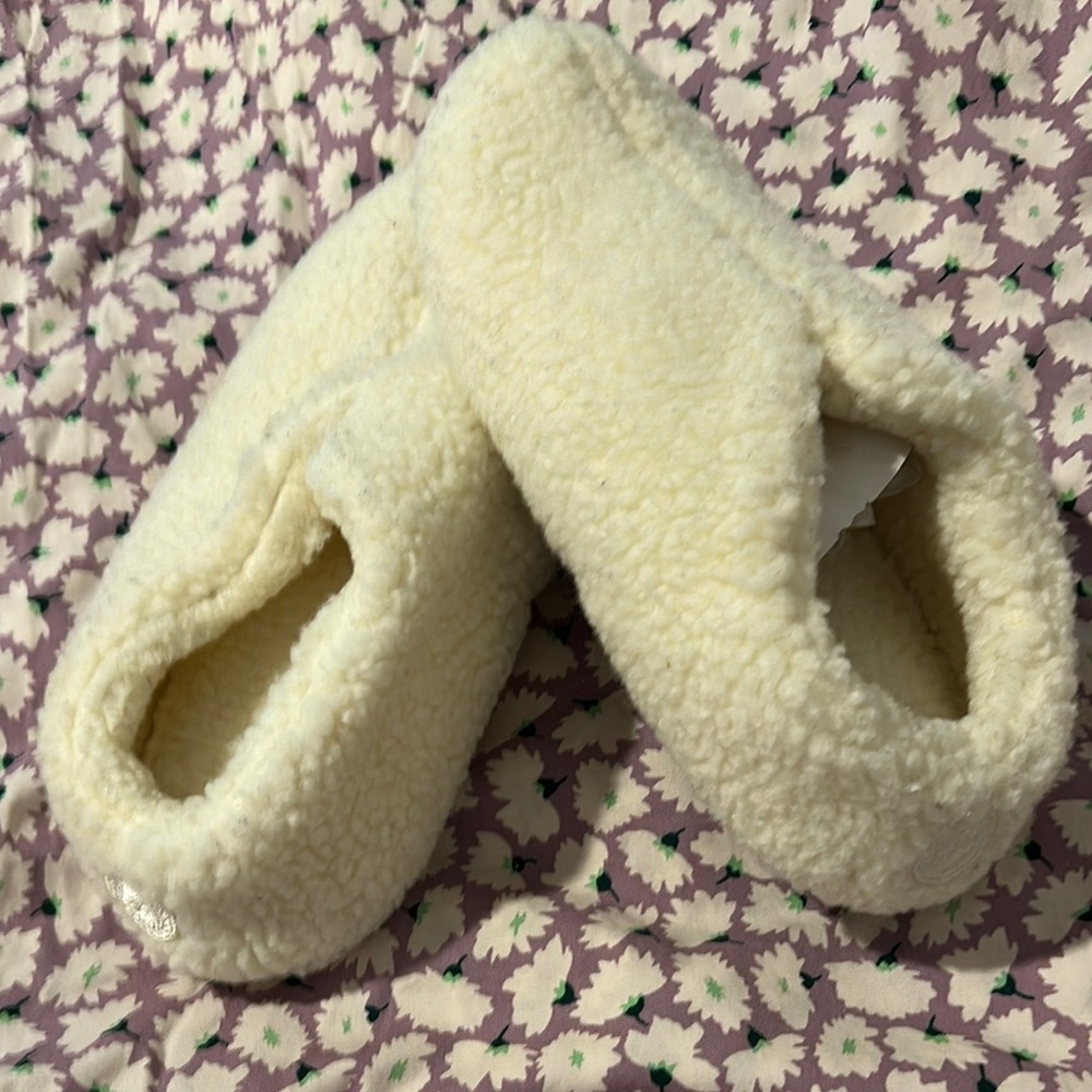 PINK Victoria's Secret Plush Slippers Cozy Slip-On